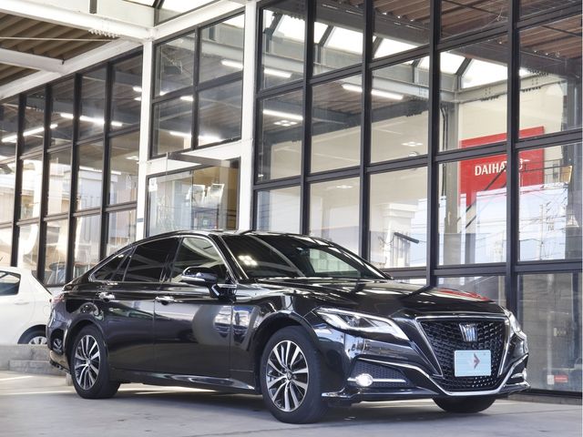 Toyota CROWN SEDAN 1990-09 186564-0