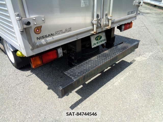 Nissan ATLAS 2018-01 292430-15