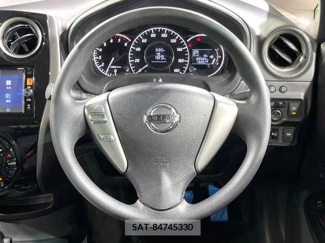 Nissan NOTE 2015-07 302381-12