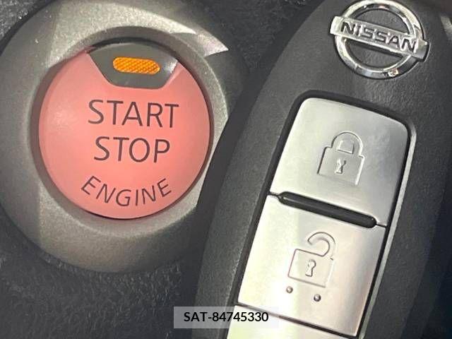 Nissan NOTE 2015-07 302381-8