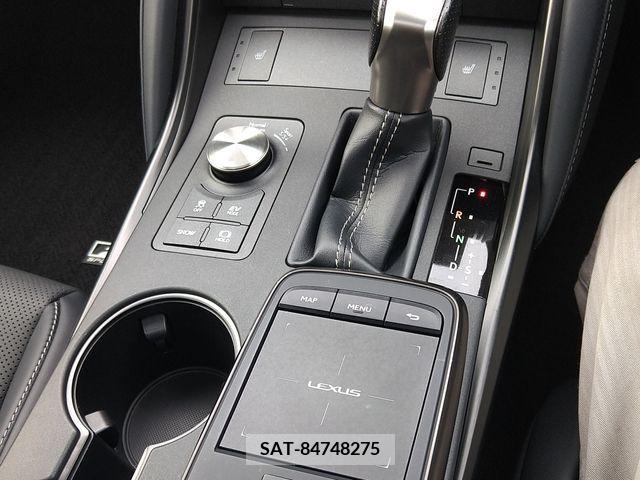 Lexus IS 2020-11 222321-17