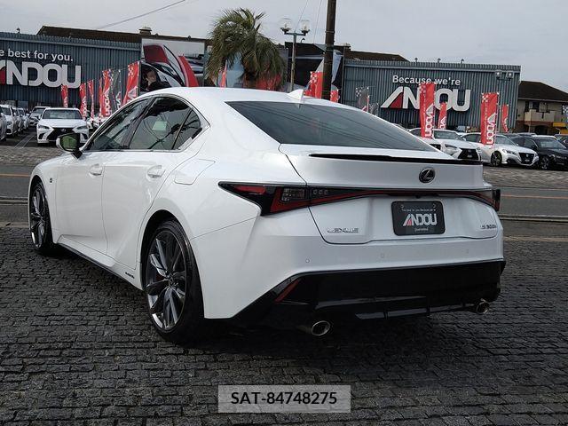 Lexus IS 2020-11 222321-2