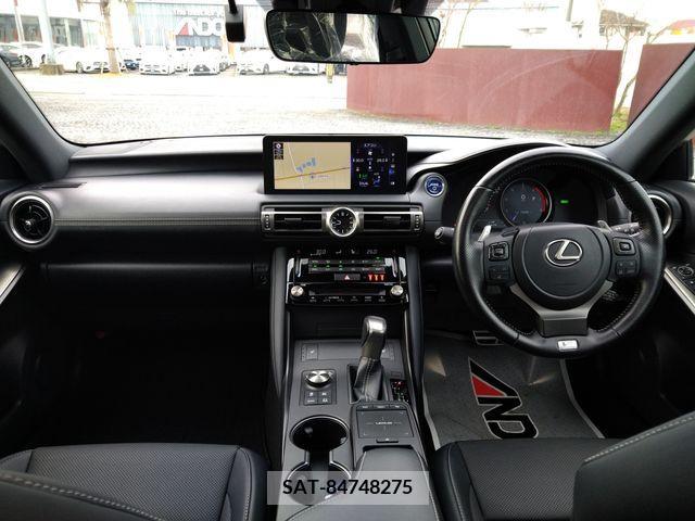 Lexus IS 2020-11 222321-8