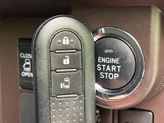 Toyota ROOMY 2018-07 13886-7