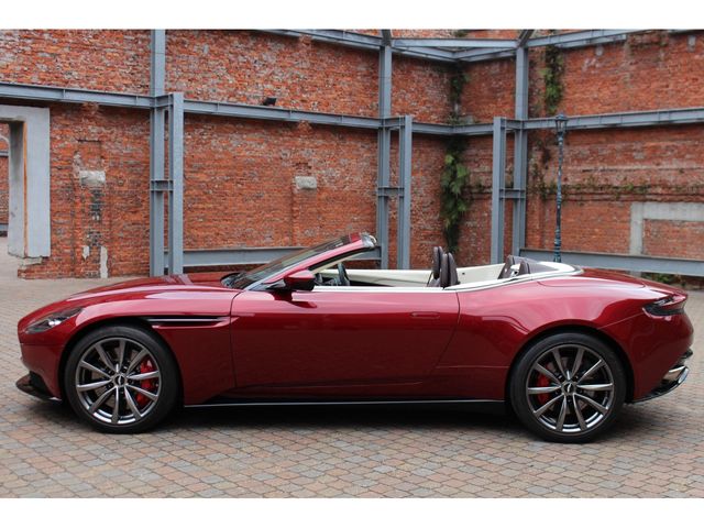 Aston Martin Aston Martin 2019-12 190403-2