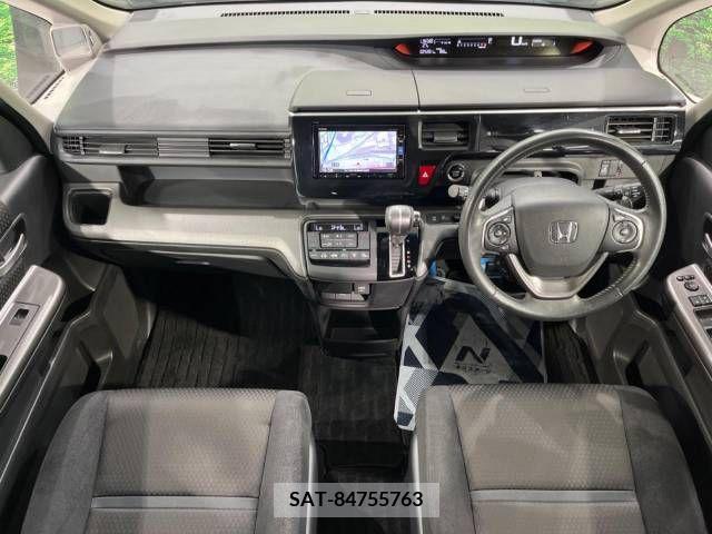 Honda e 2018-09 338077-1