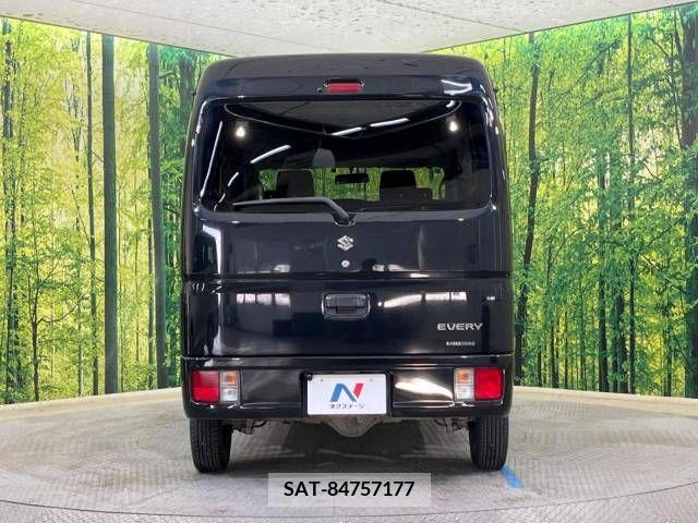 Suzuki EVERY 2017-04 297491-15