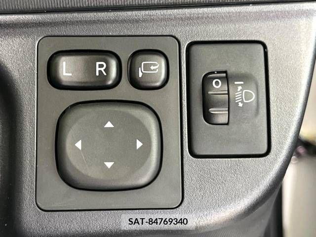 Toyota AQUA 2019-07 356283-6