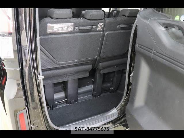 Honda e 2018-04 203495-13