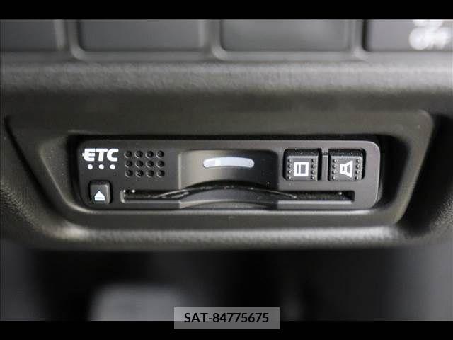 Honda e 2018-04 203495-4