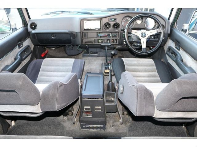 Toyota LAND CRUISER 1989-01 29206-1