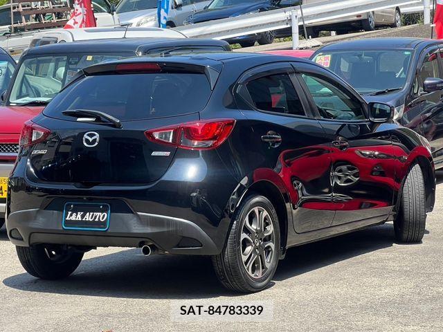 Mazda DEMIO 2015-09 359437-1