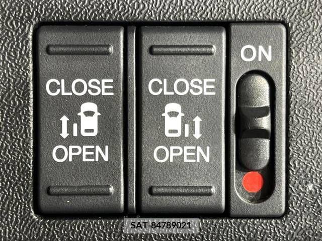 Honda e 2015-07 331724-5