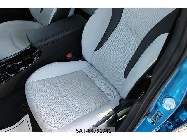 Toyota PRIUS 2019-07 210383-15