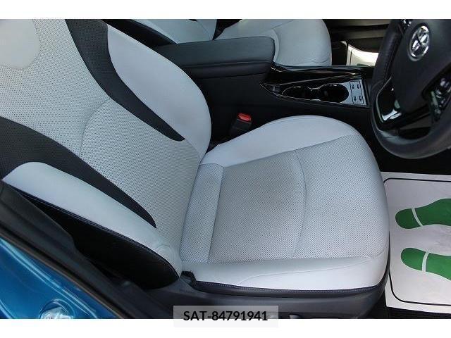 Toyota PRIUS 2019-07 210383-13