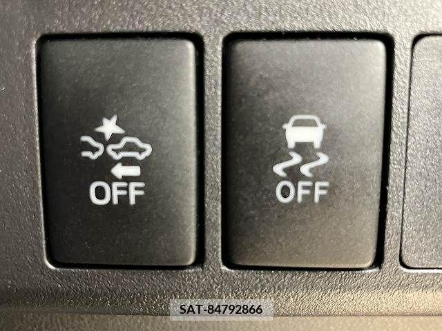 Daihatsu WAKE 2014-12 337284-4