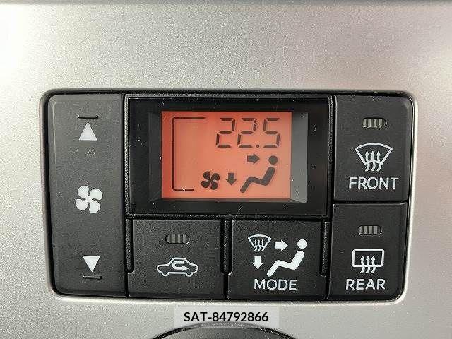 Daihatsu WAKE 2014-12 337284-8