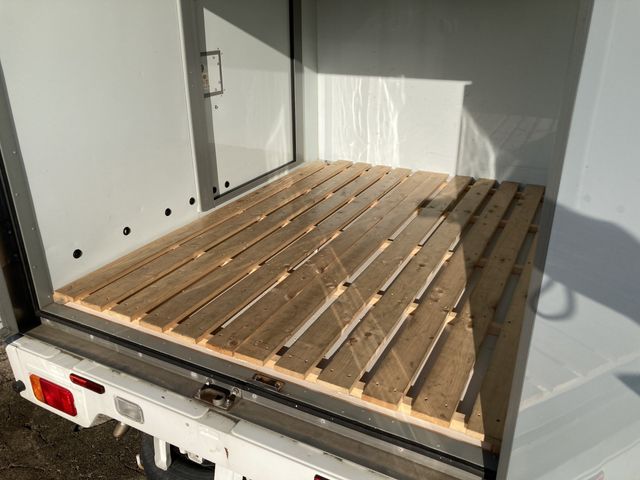 Suzuki CARRY TRUCK 2017-10 185369-11