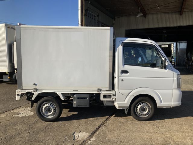 Suzuki CARRY TRUCK 2017-10 185369-1