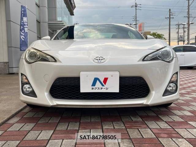 Toyota 86 2012-06 321110-12