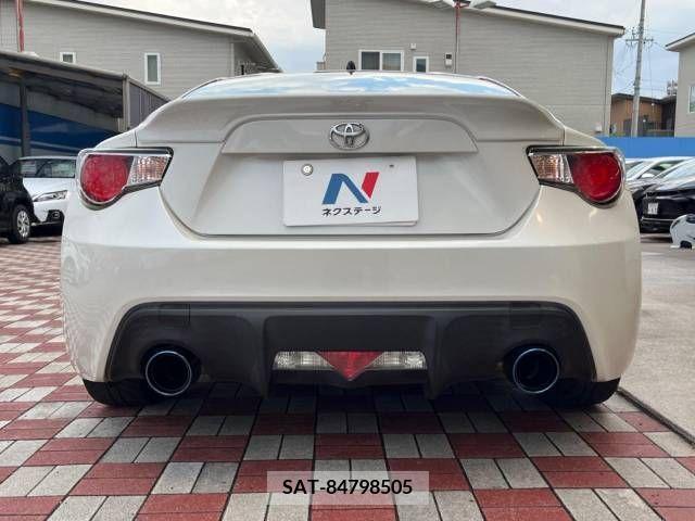 Toyota 86 2012-06 321110-13