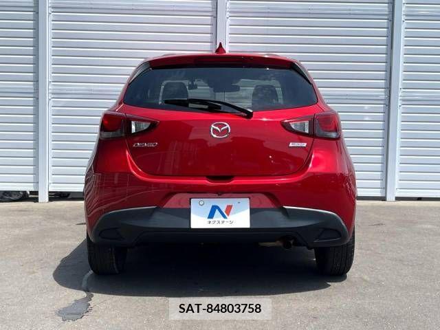 Mazda DEMIO 2017-11 328799-16
