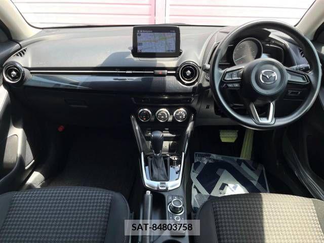 Mazda DEMIO 2017-11 328799-1
