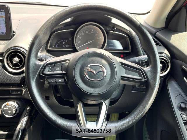 Mazda DEMIO 2017-11 328799-9