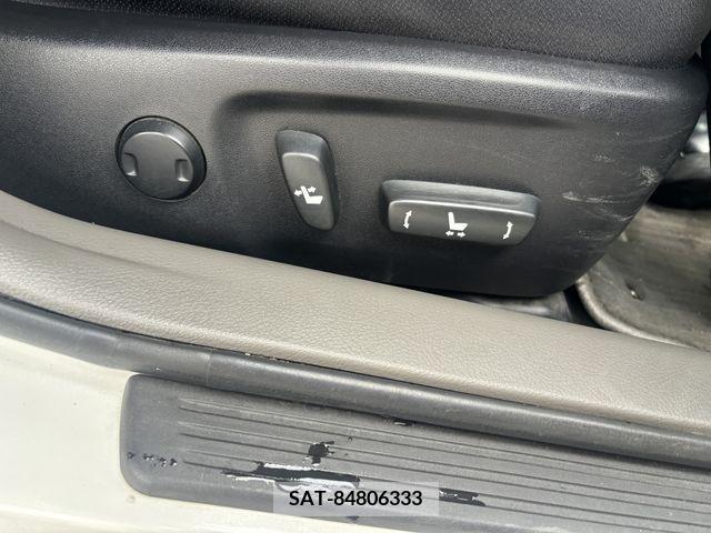 Toyota MARK X 2011-03 247052-28