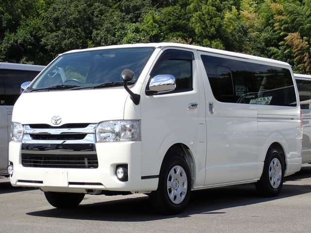 Toyota HIACE VAN 2017-10 18866-1