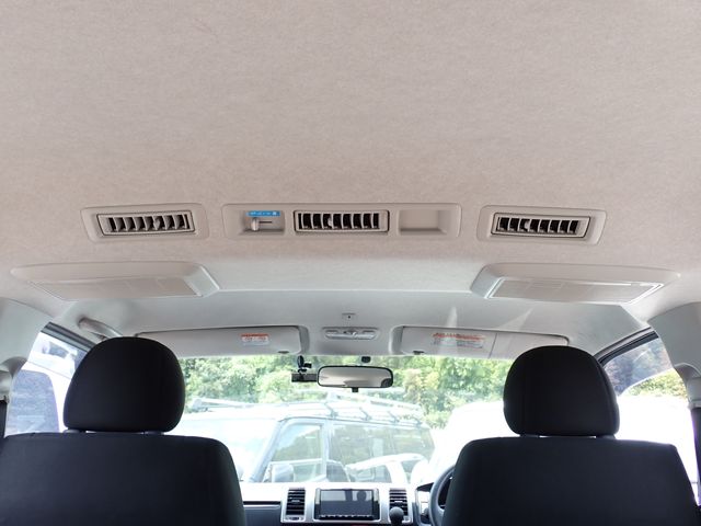 Toyota HIACE VAN 2017-10 18866-22