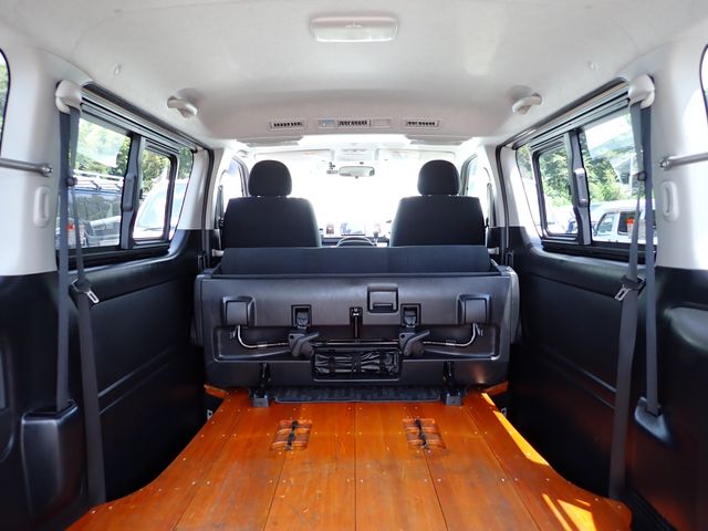 Toyota HIACE VAN 2017-10 18866-25