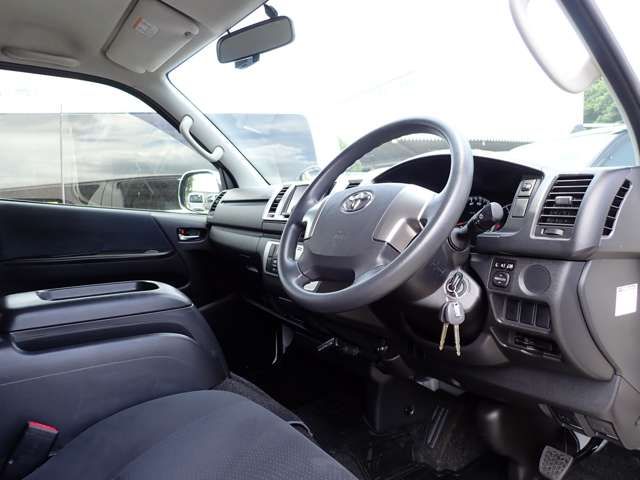 Toyota HIACE VAN 2017-10 18866-17