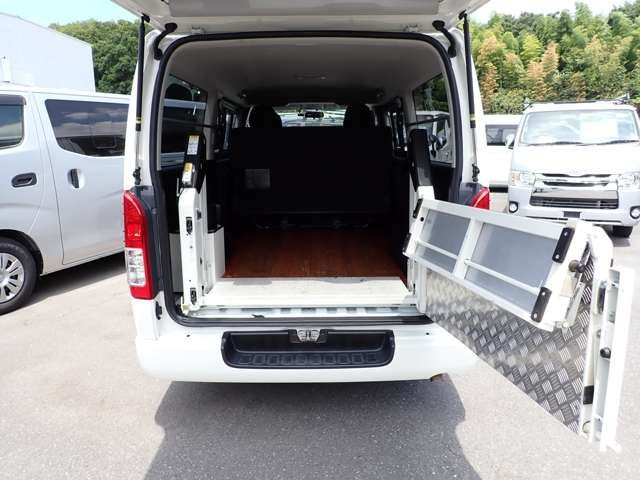 Toyota HIACE VAN 2017-10 18866-6