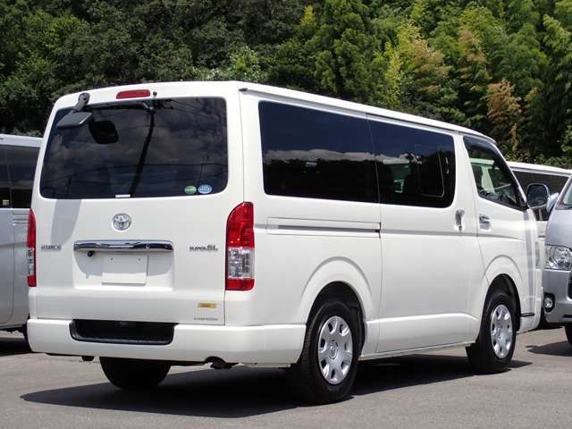 Toyota HIACE VAN 2017-10 18866-2