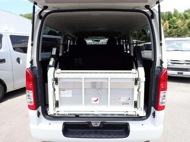 Toyota HIACE VAN 2017-10 18866-5