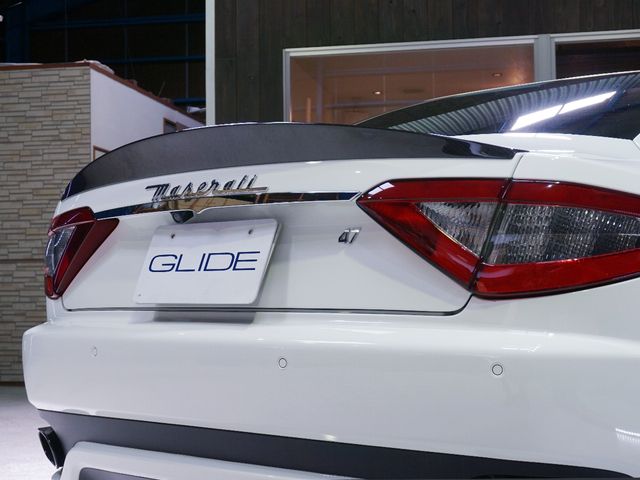 Maserati GRANTURISMO 2015-12 13966-11