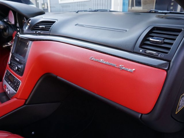 Maserati GRANTURISMO 2015-12 13966-26