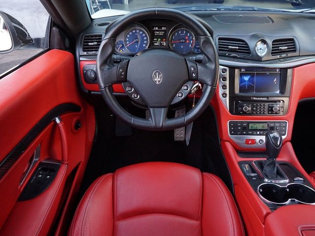 Maserati GRANTURISMO 2015-12 13966-15