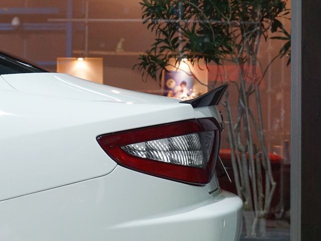 Maserati GRANTURISMO 2015-12 13966-10