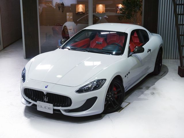 Maserati GRANTURISMO 2015-12 13966-14
