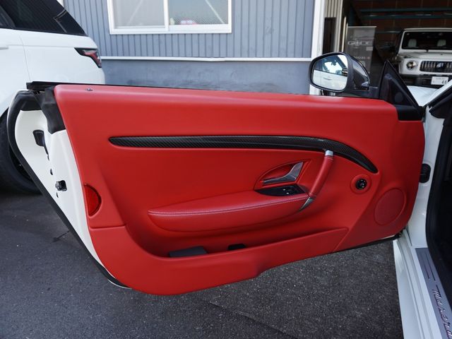 Maserati GRANTURISMO 2015-12 13966-27