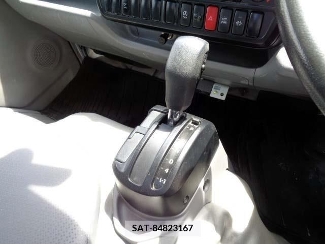 Hino DUTRO 2018-03 296672-7