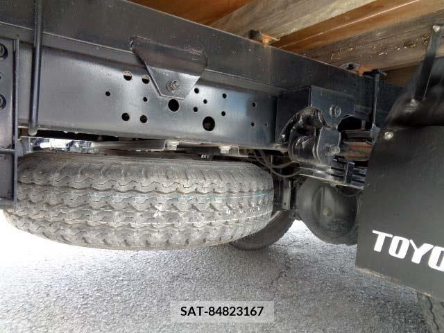 Hino DUTRO 2018-03 296672-19