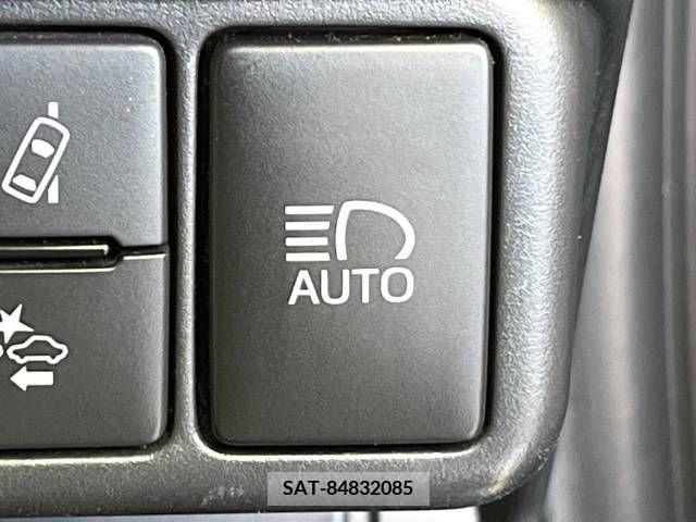 Toyota AQUA 2017-07 214082-6