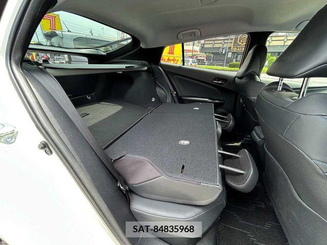 Toyota PRIUS 2018-03 330572-18