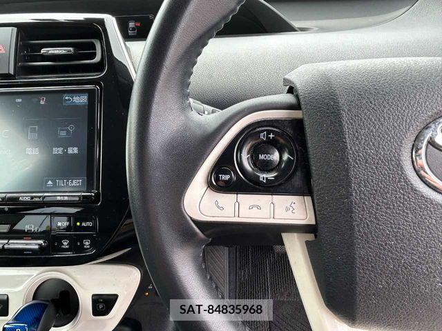 Toyota PRIUS 2018-03 330572-22
