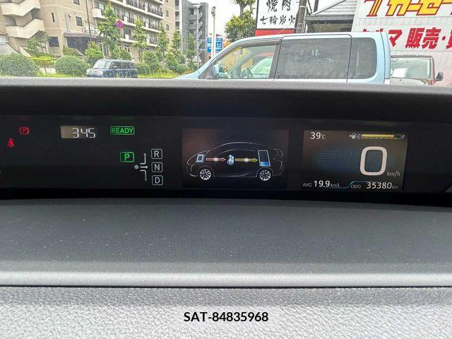 Toyota PRIUS 2018-03 330572-27