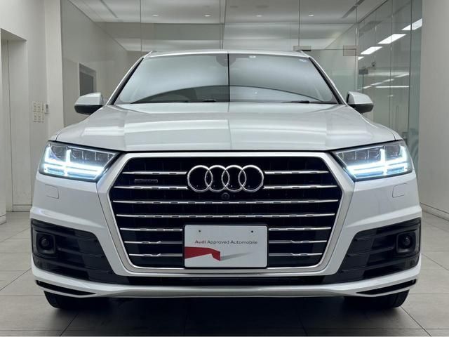 Audi Q7 2018-10 29207-2