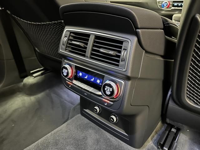Audi Q7 2018-10 29207-16